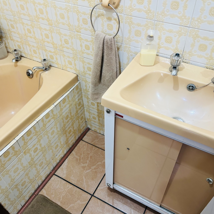 4 Bedroom Property for Sale in Sasolburg Ext 3 Free State